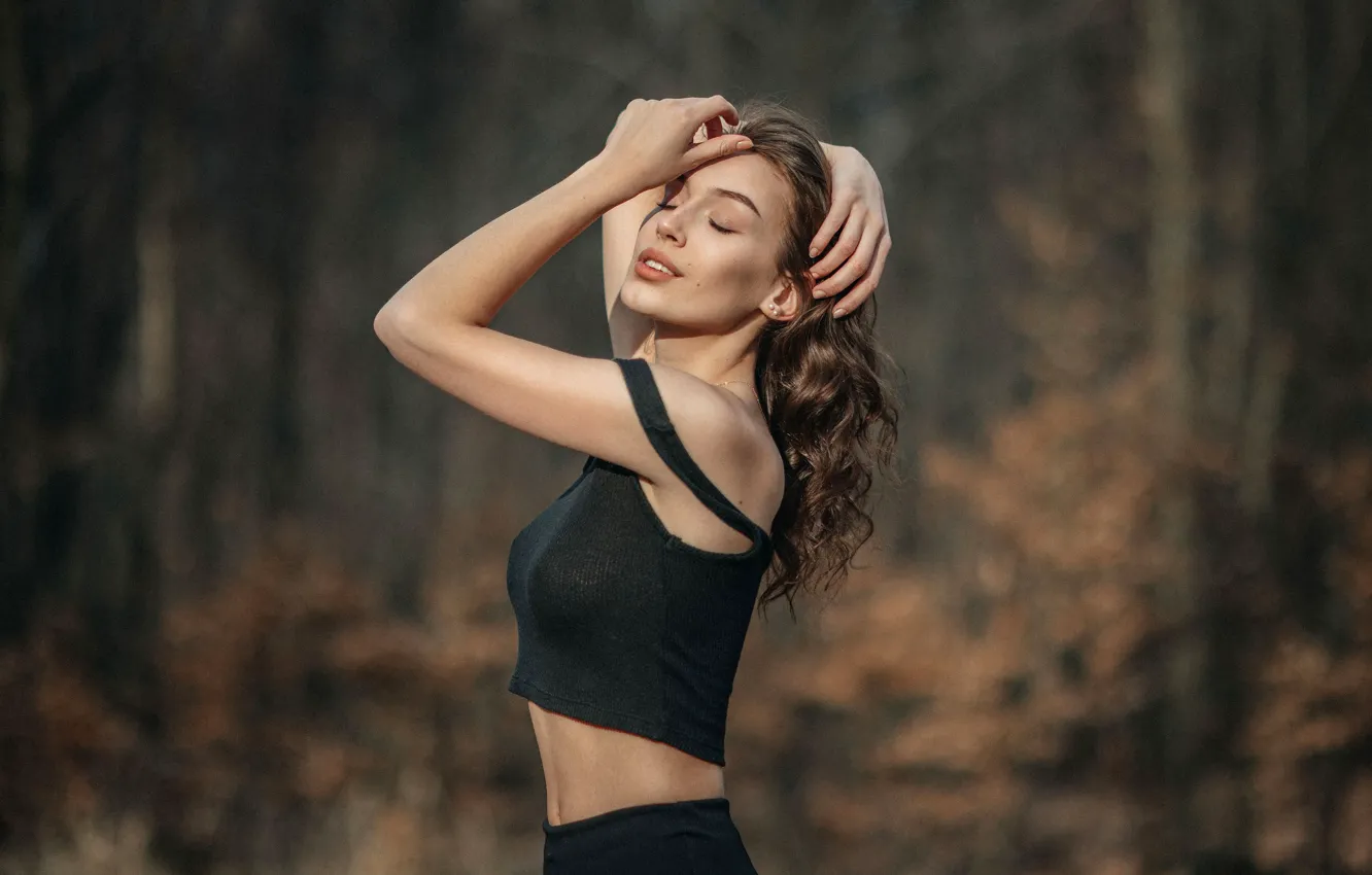 Photo wallpaper pose, background, model, portrait, hands, makeup, Mike, hairstyle