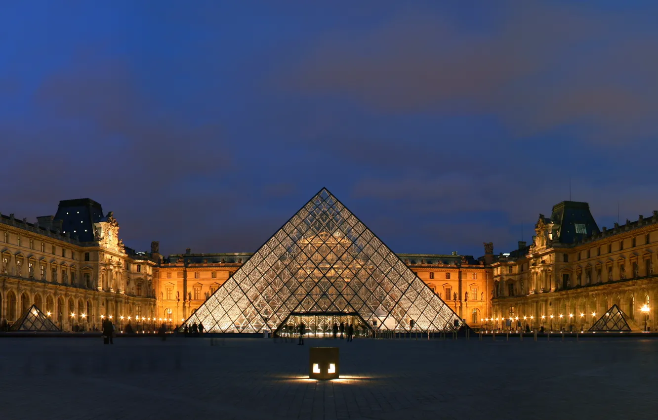 Photo wallpaper Paris, pyramid, the Louvre