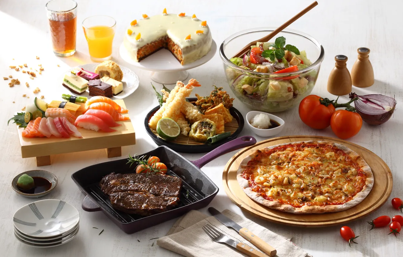 Photo wallpaper juice, cake, meat, vegetables, pizza, sauce, sushi, salad