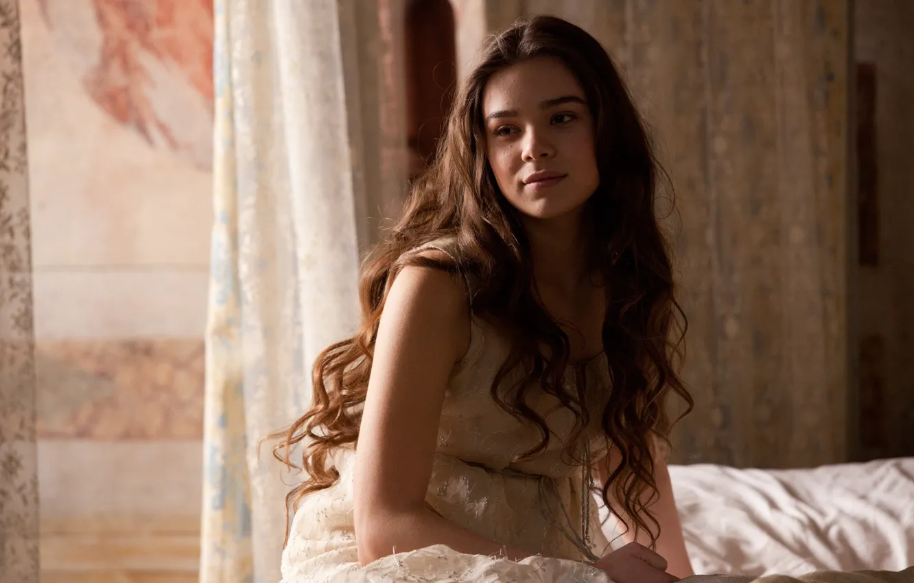 Photo wallpaper Haley Steinfeld, Hailee Steinfeld, Romeo and Juliet, Romeo and Juliet