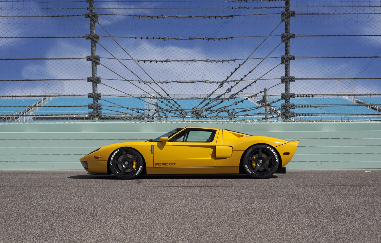 Photo wallpaper Ford, yellow, track, profile, hre, gt