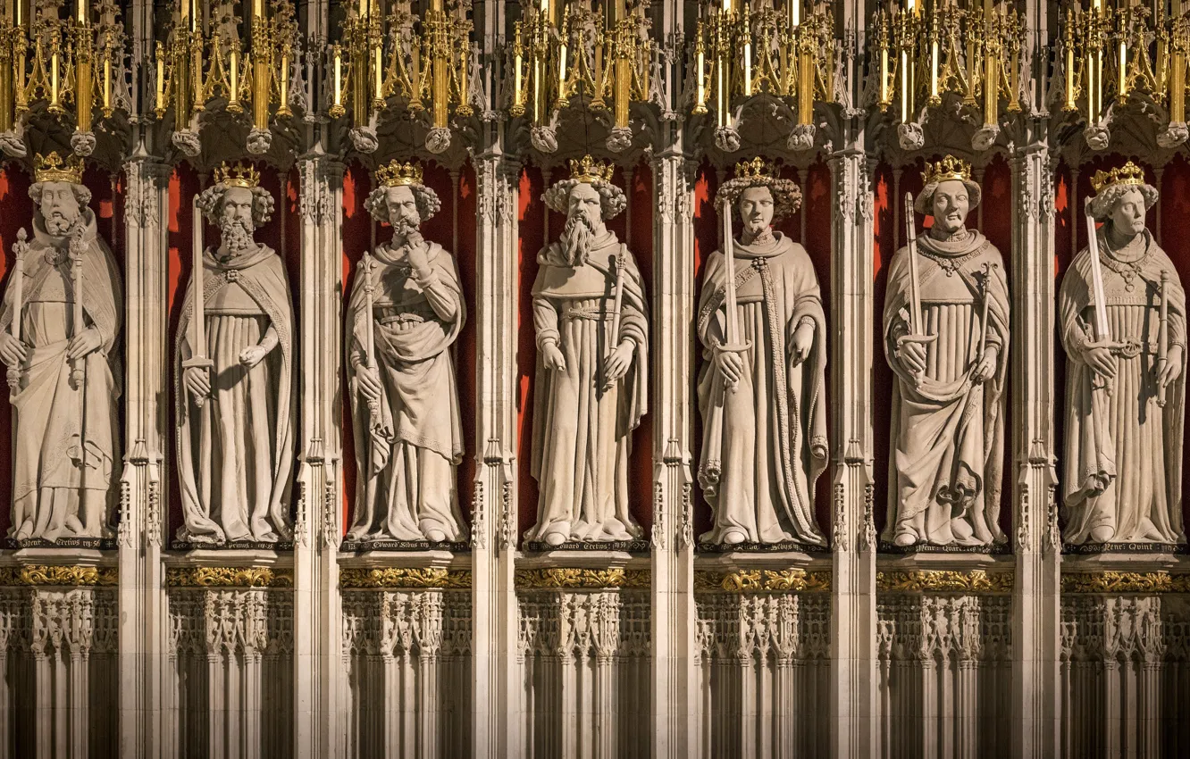 Photo wallpaper wall, crown, sword, king, sculpture