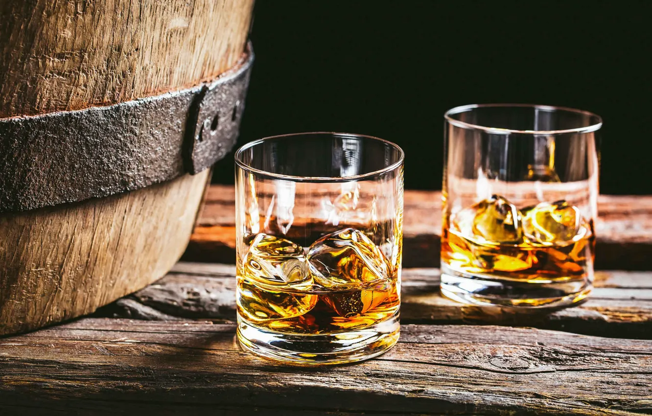 Photo wallpaper ice, glass, alcohol, barrel, whiskey