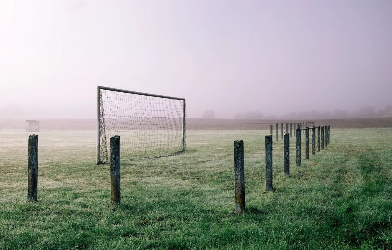 Photo wallpaper fog, gate, football