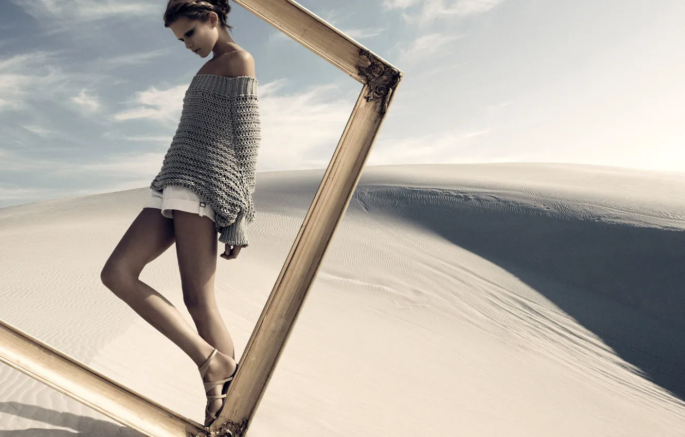 Photo wallpaper girl, sand, women, blonde, Desert, frame
