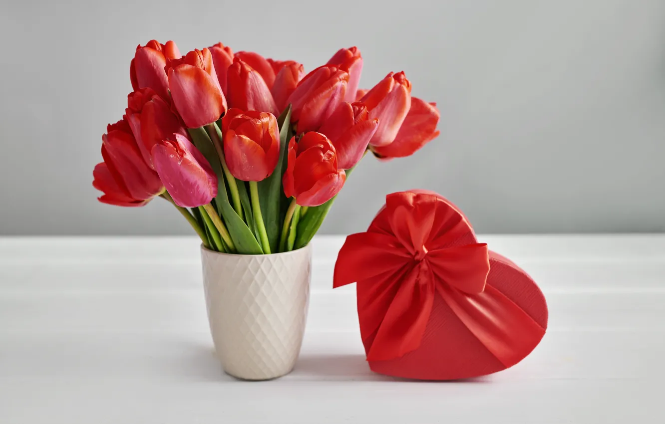Photo wallpaper gift, bouquet, tulips, red, vase, Yarovoy Aleksandr
