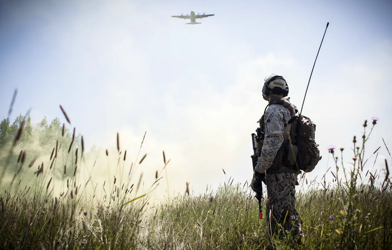Photo wallpaper field, soldiers, the plane