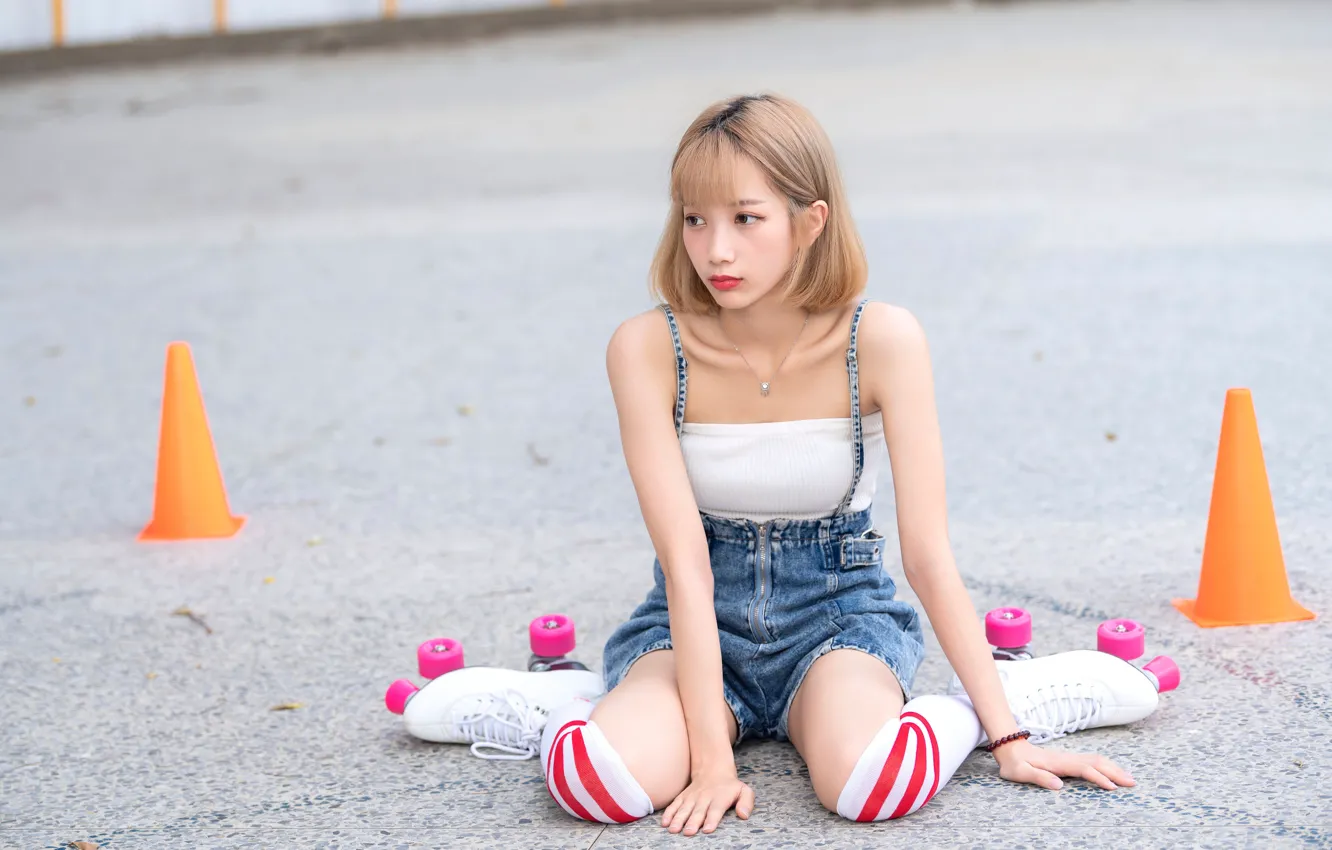 Photo wallpaper pose, Asian, cute girl, sitting on the pavement, short haircut, White top