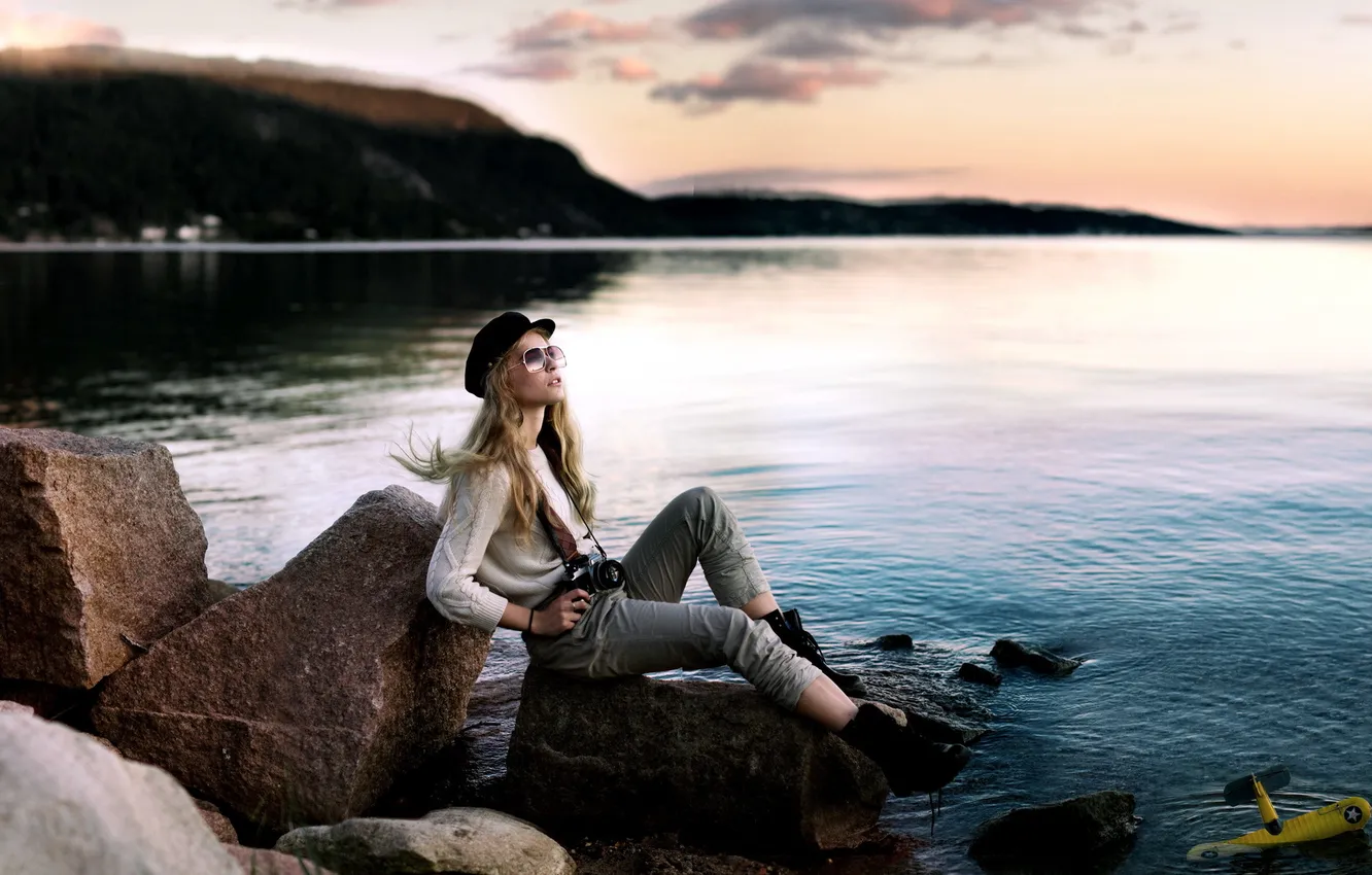 Photo wallpaper girl, sunset, lake, mood, the camera, the plane