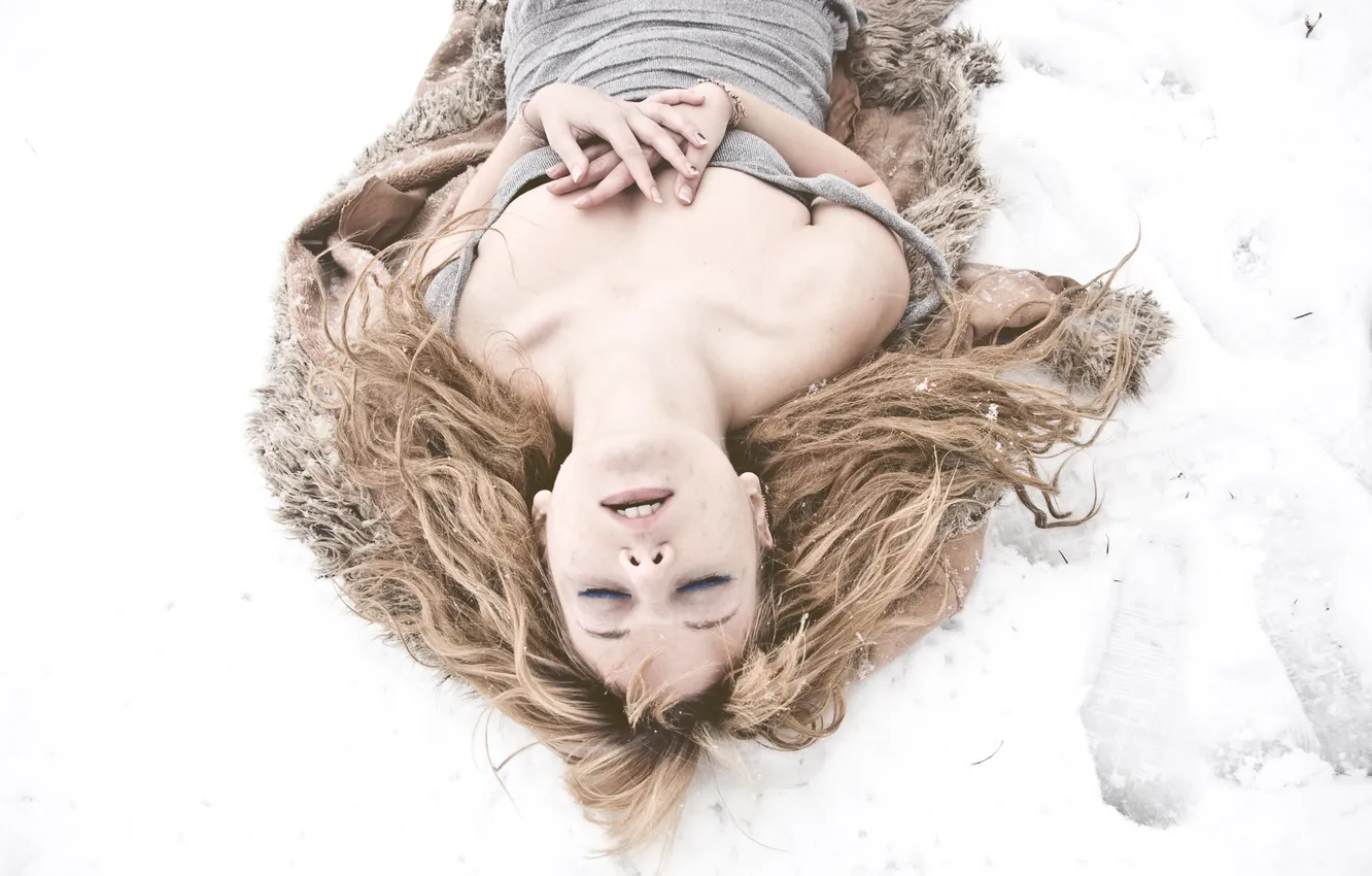 Photo wallpaper girl, snow, freshness