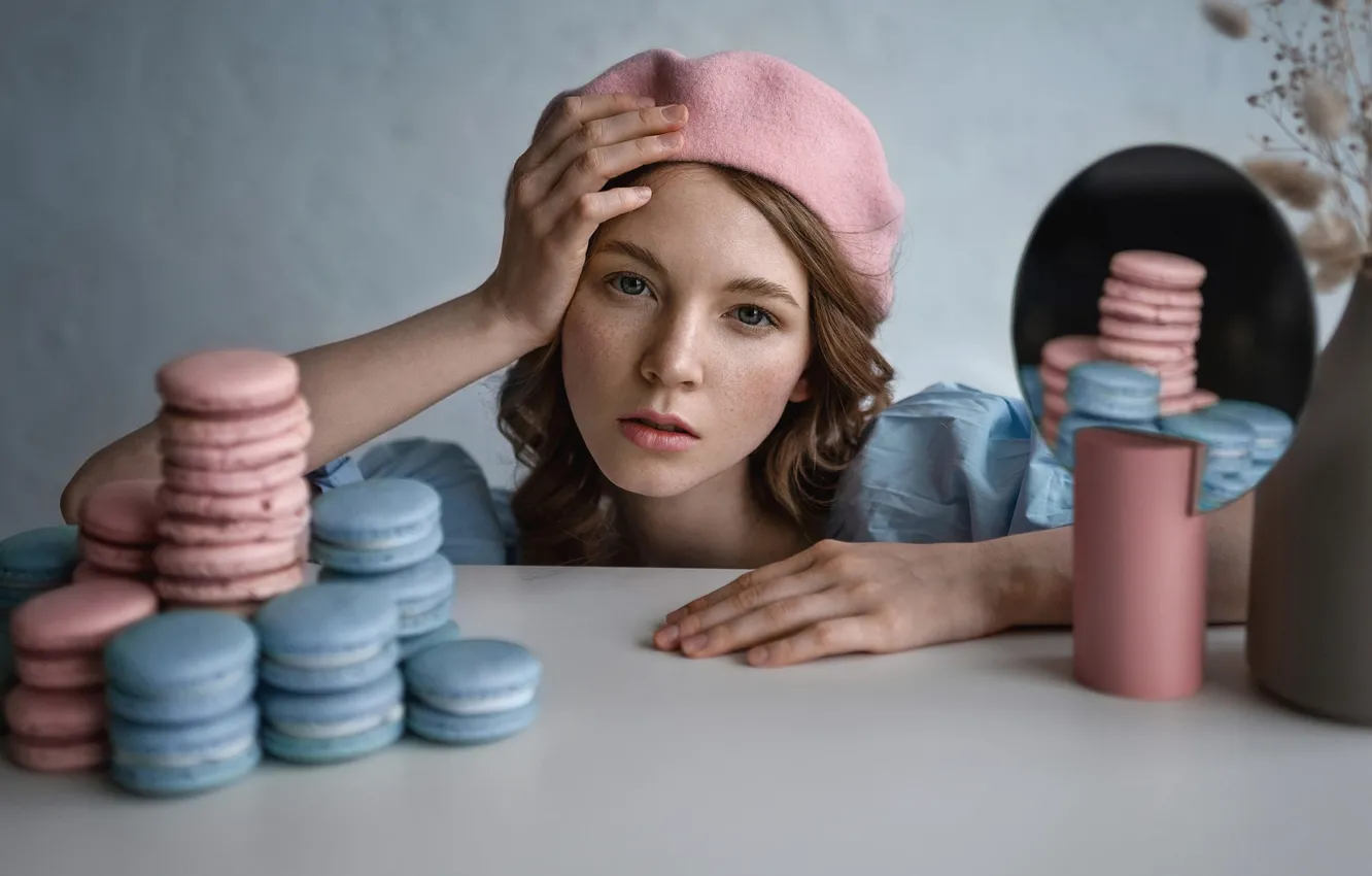 Photo wallpaper look, girl, pose, table, portrait, hands, mirror, cookies
