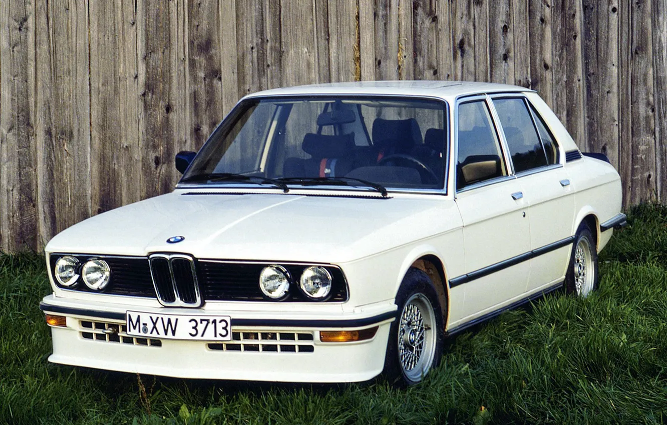 Photo wallpaper BMW, 535i, E12