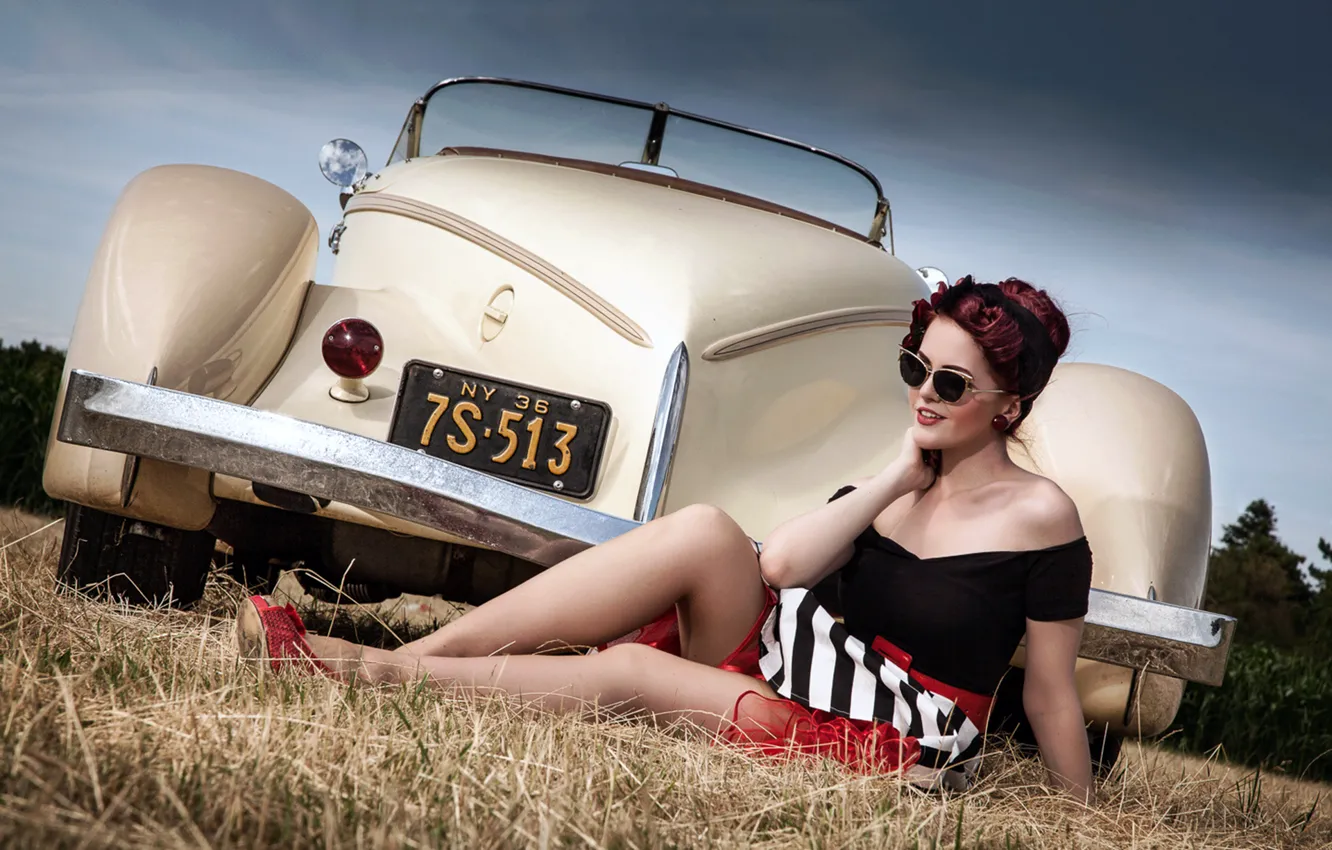 Photo wallpaper machine, girl, retro, glasses, pin-up, Charlotte