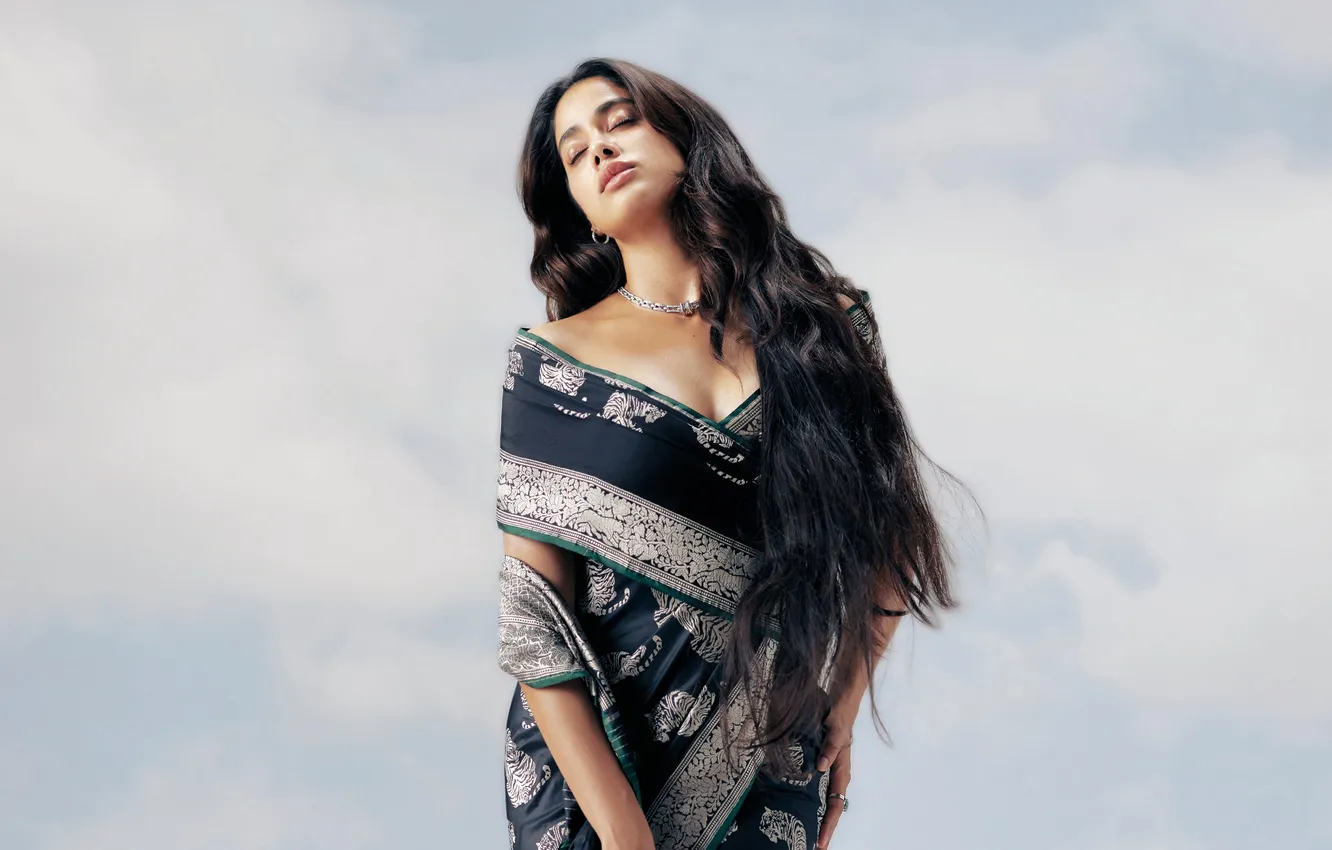 Photo wallpaper saree, indian actress, She Magazine, Janhvi Kapoor