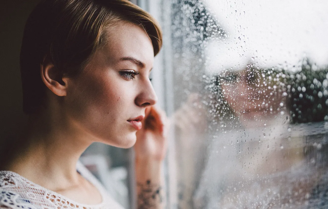 Photo wallpaper glass, drops, model, portrait, makeup, hairstyle, brown hair, in white