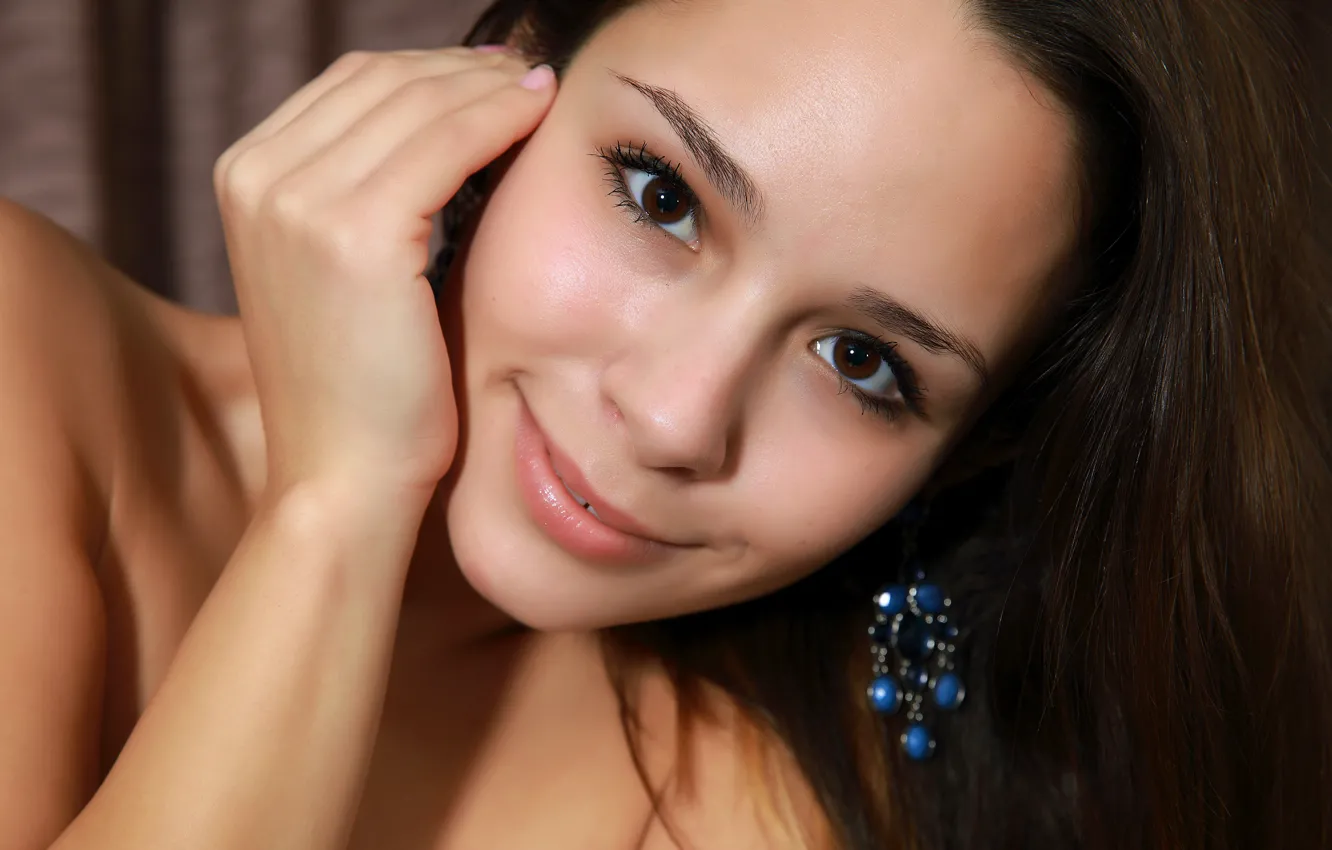 Photo wallpaper face, model, earrings, Alma, Emmy, Arina F