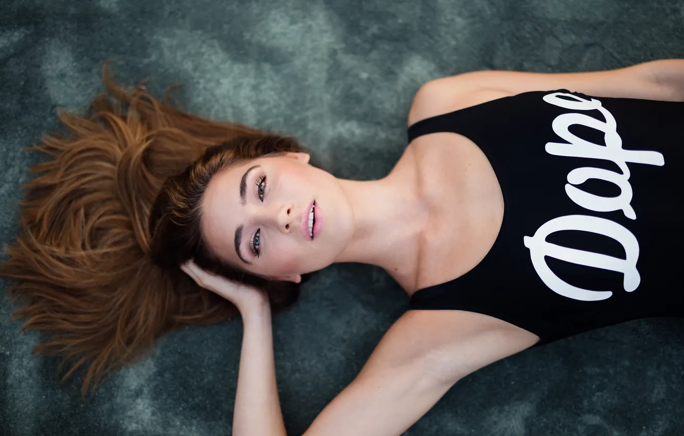 Photo wallpaper look, face, stay, relax, hair