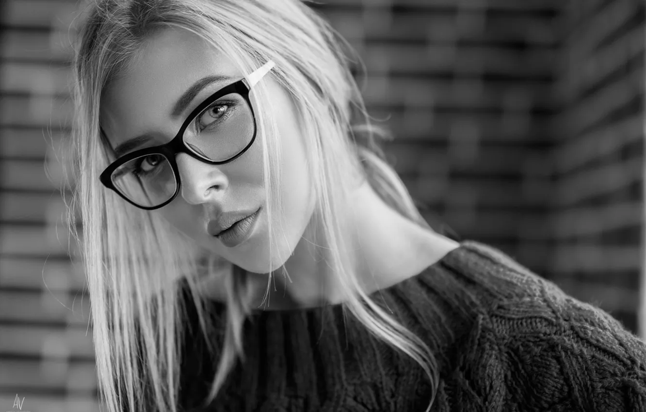 Photo wallpaper look, background, portrait, makeup, glasses, hairstyle, blonde, black and white