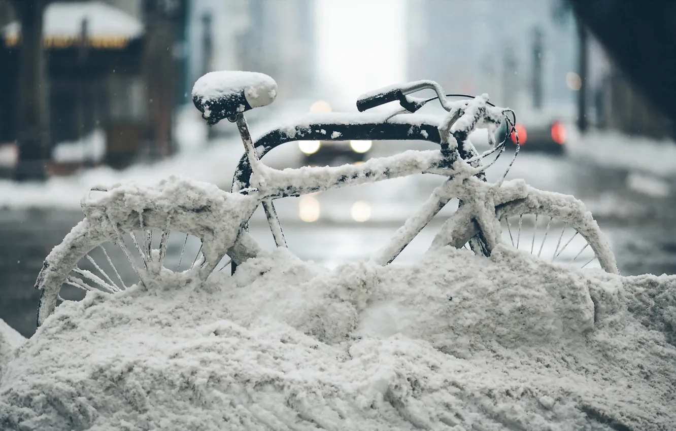 Photo wallpaper snow, bike, the city