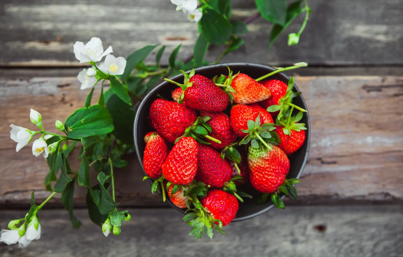 Photo wallpaper flowers, berries, strawberry