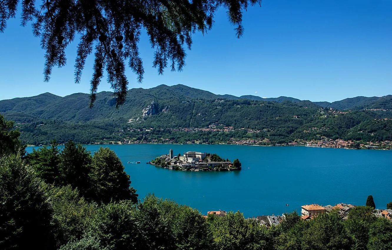 Photo wallpaper the sky, trees, mountains, the city, lake, island, home, Italia