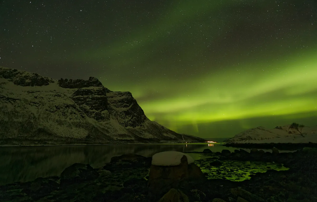 Photo wallpaper night, green, Northern lights