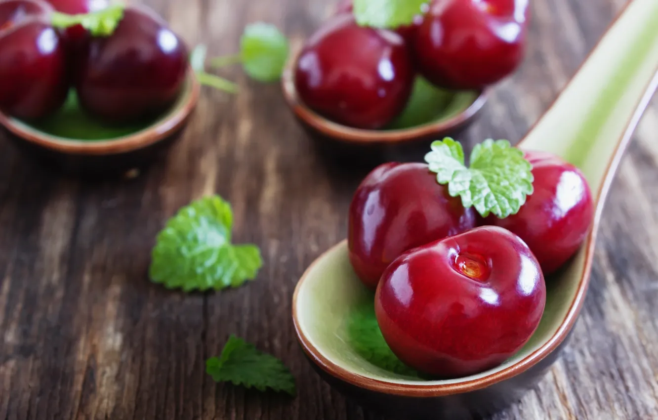 Photo wallpaper leaves, macro, cherry, berries, spoon, mint