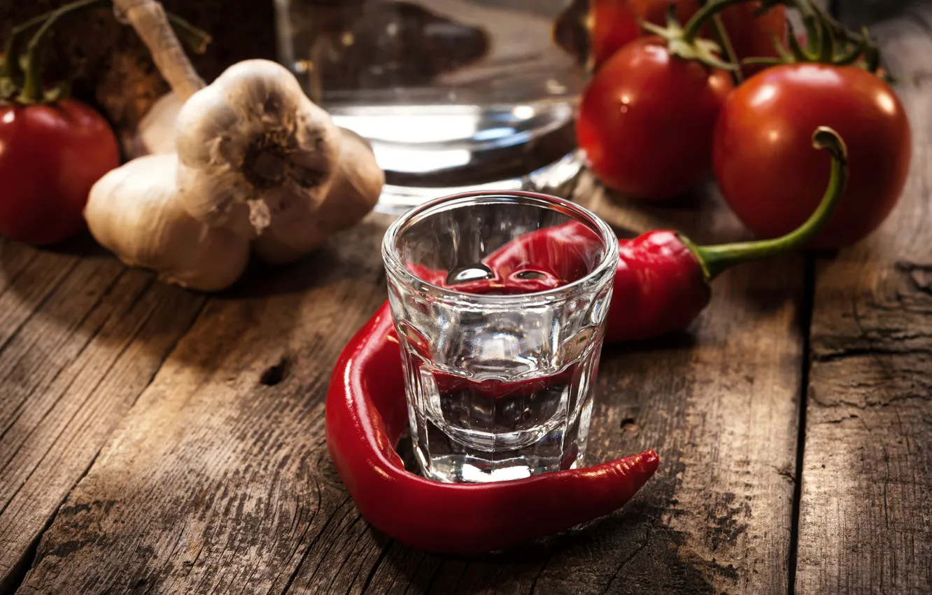 Photo wallpaper red, alcohol, pepper, stack, vodka, vegetables, tomatoes, garlic