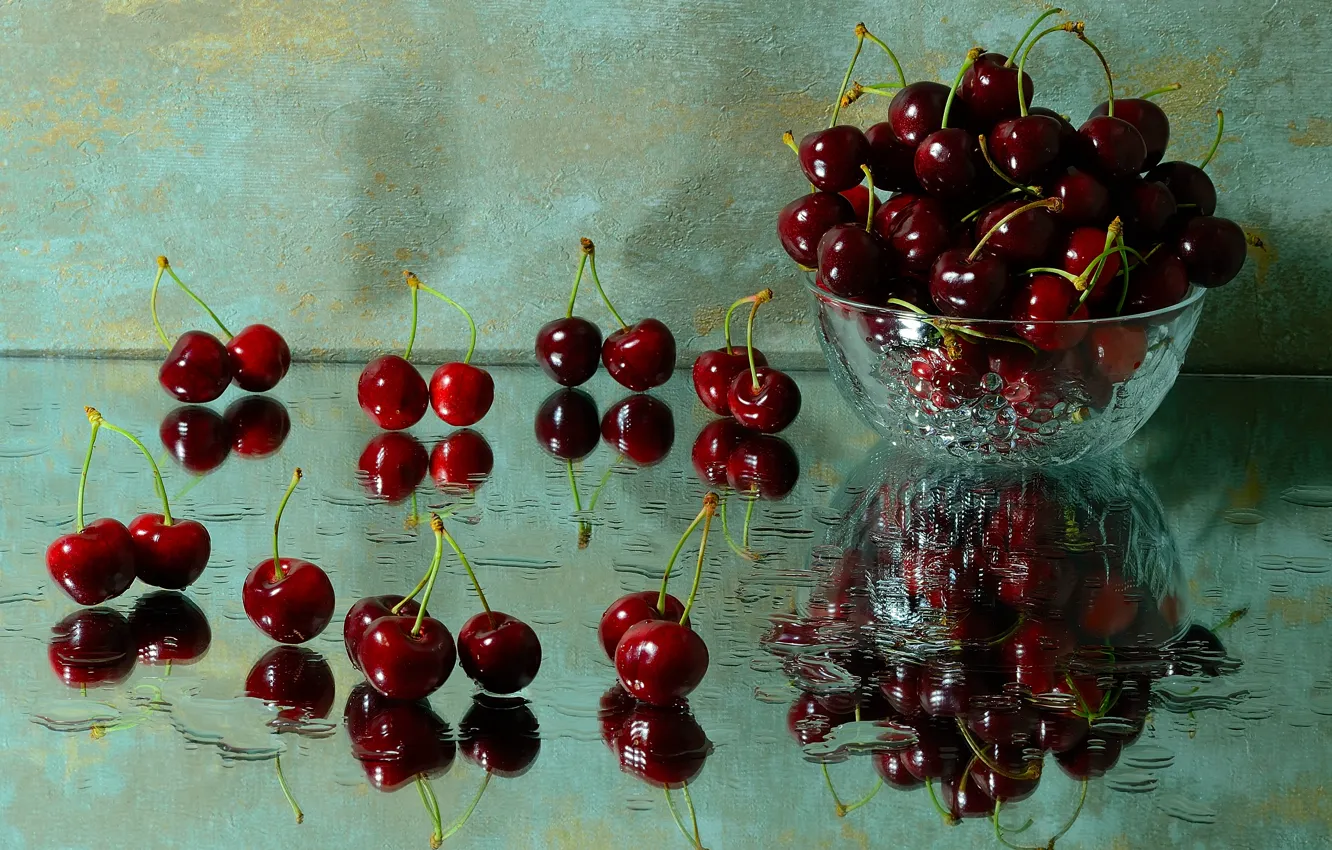 Photo wallpaper glass, drops, cherry, reflection, berries, table, moisture, bowl