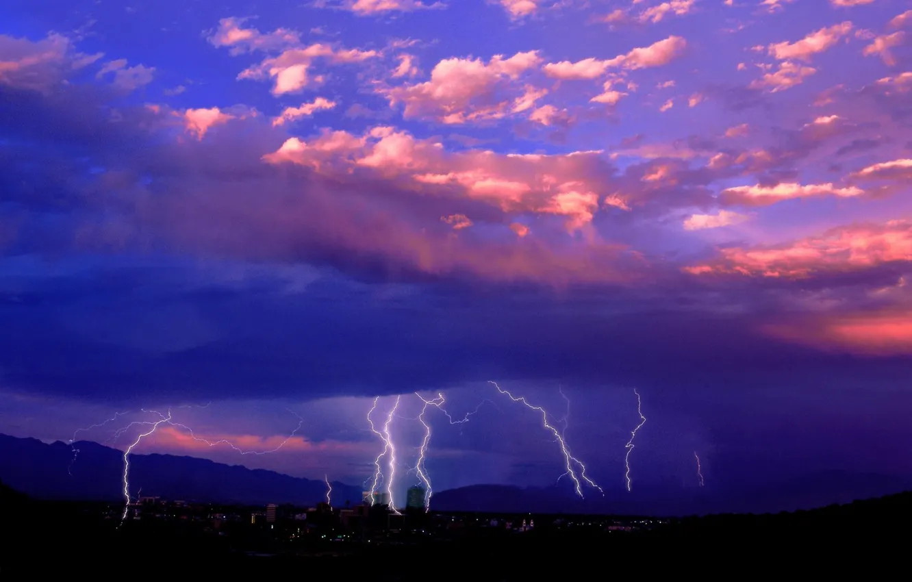 Photo wallpaper clouds, the city, lightning