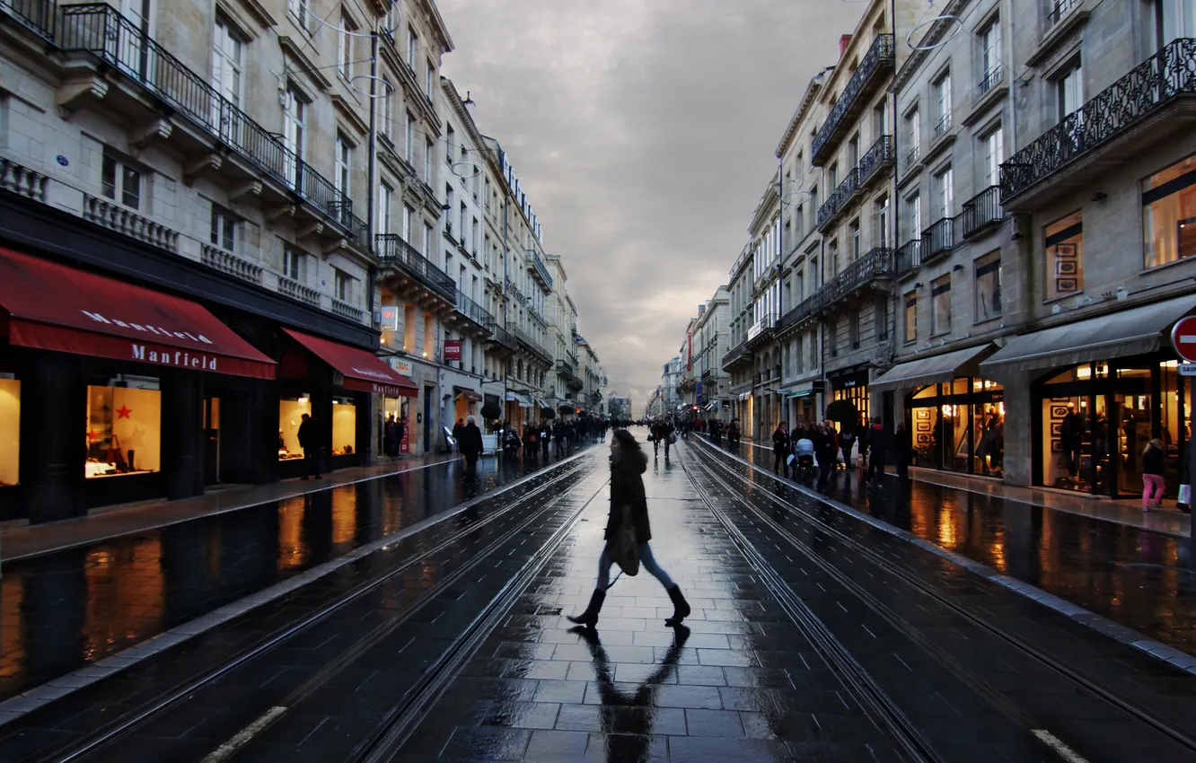 Photo wallpaper people, France, shadow, life, walking, Bordeaux