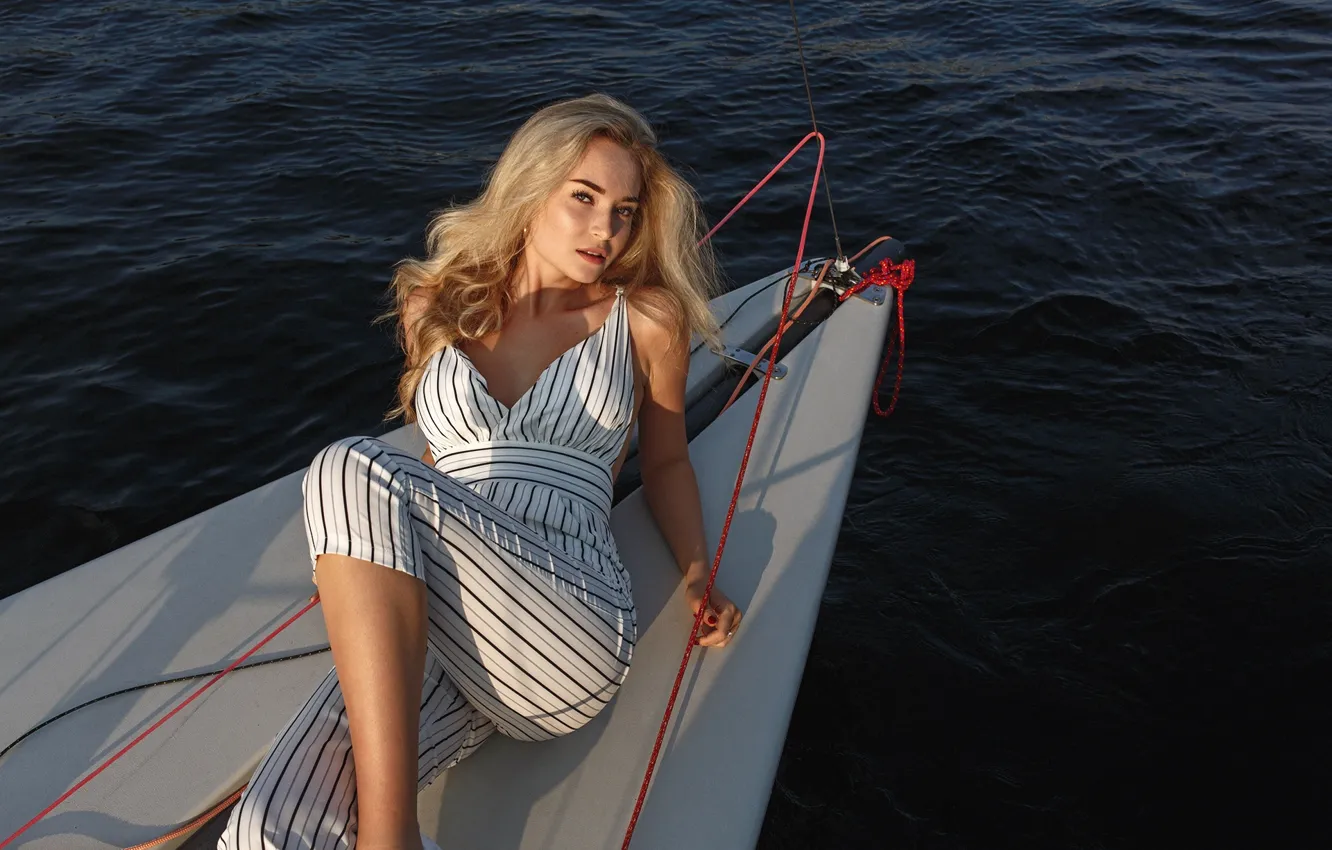 Photo wallpaper sea, water, model, women, blonde, boat, hips, women outdoors