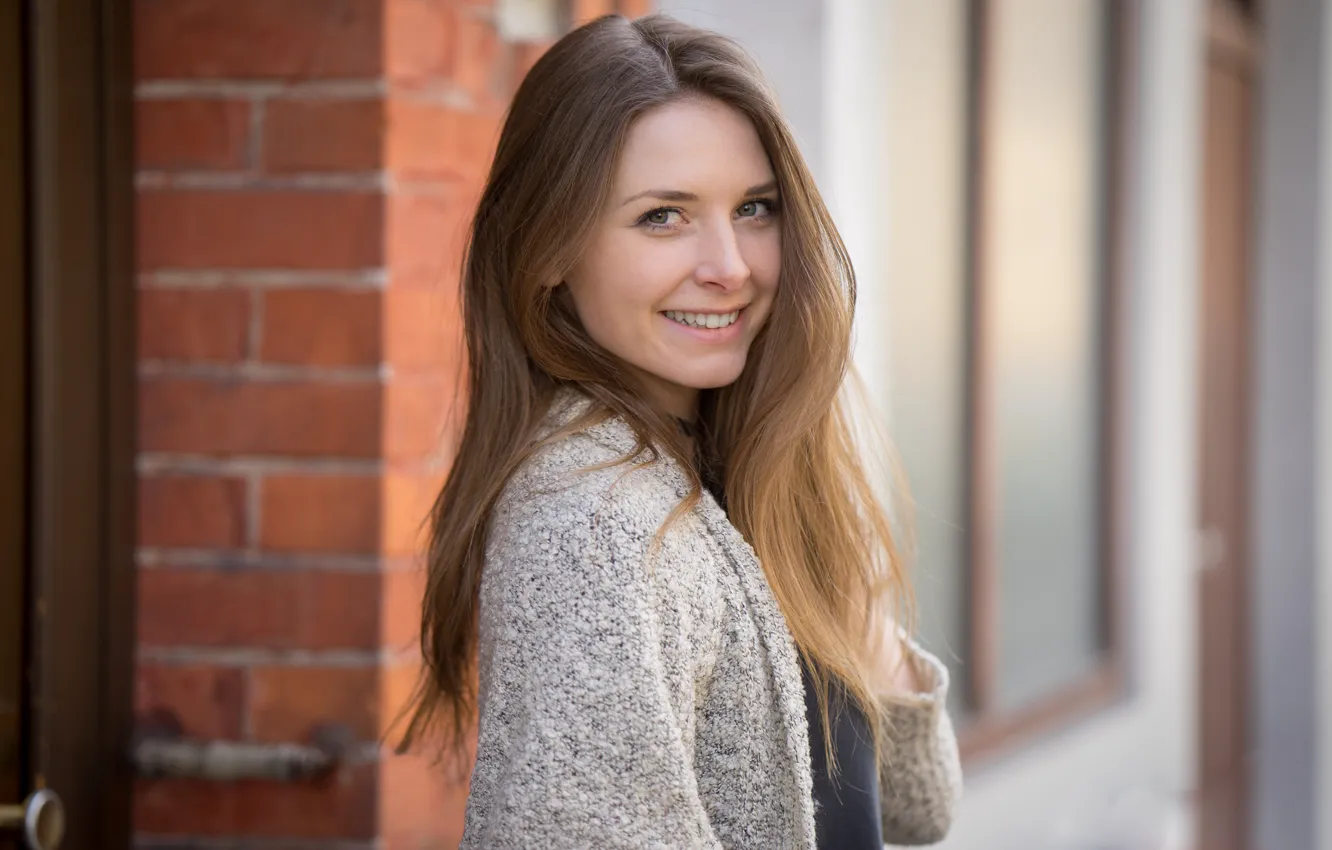 Photo wallpaper girl, smile, Madlen