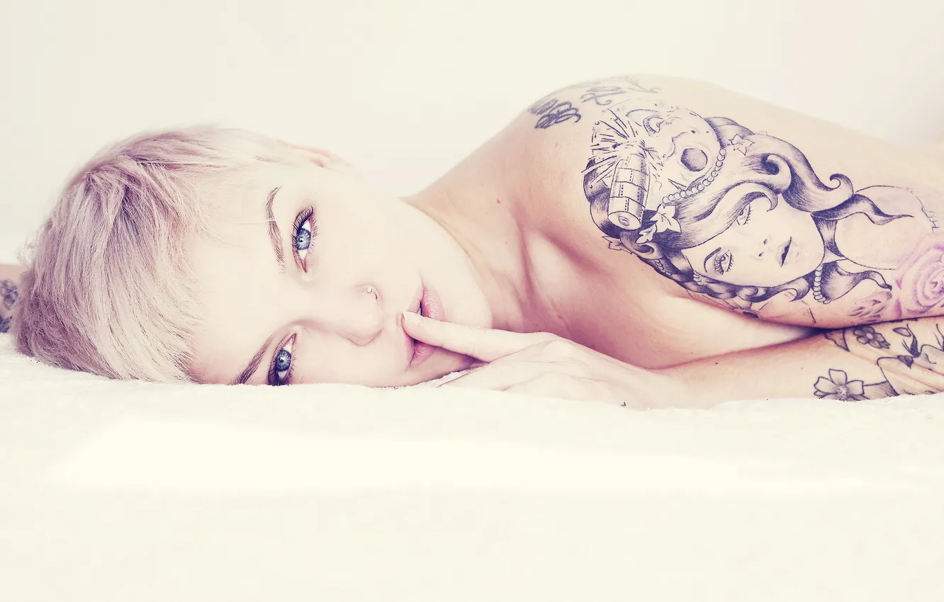 Photo wallpaper girl, tattoo, Shh