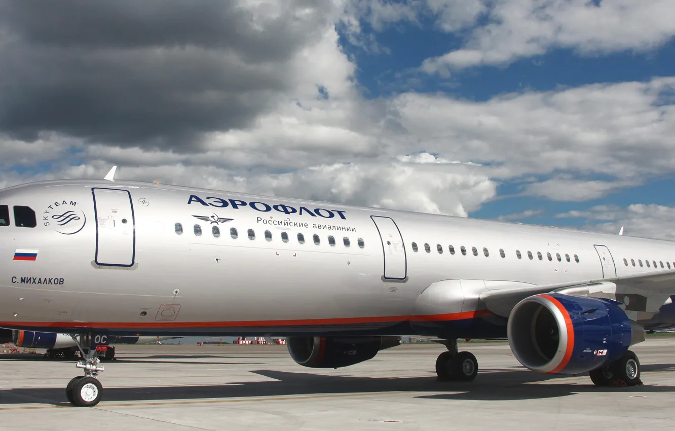 Photo wallpaper the sky, clouds, the plane, Aeroflot, passenger, Airbus, A-321