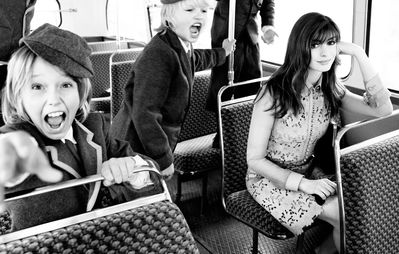 Photo wallpaper children, Creek, Anne Hathaway, Anne Hathaway, Harper's Bazaar