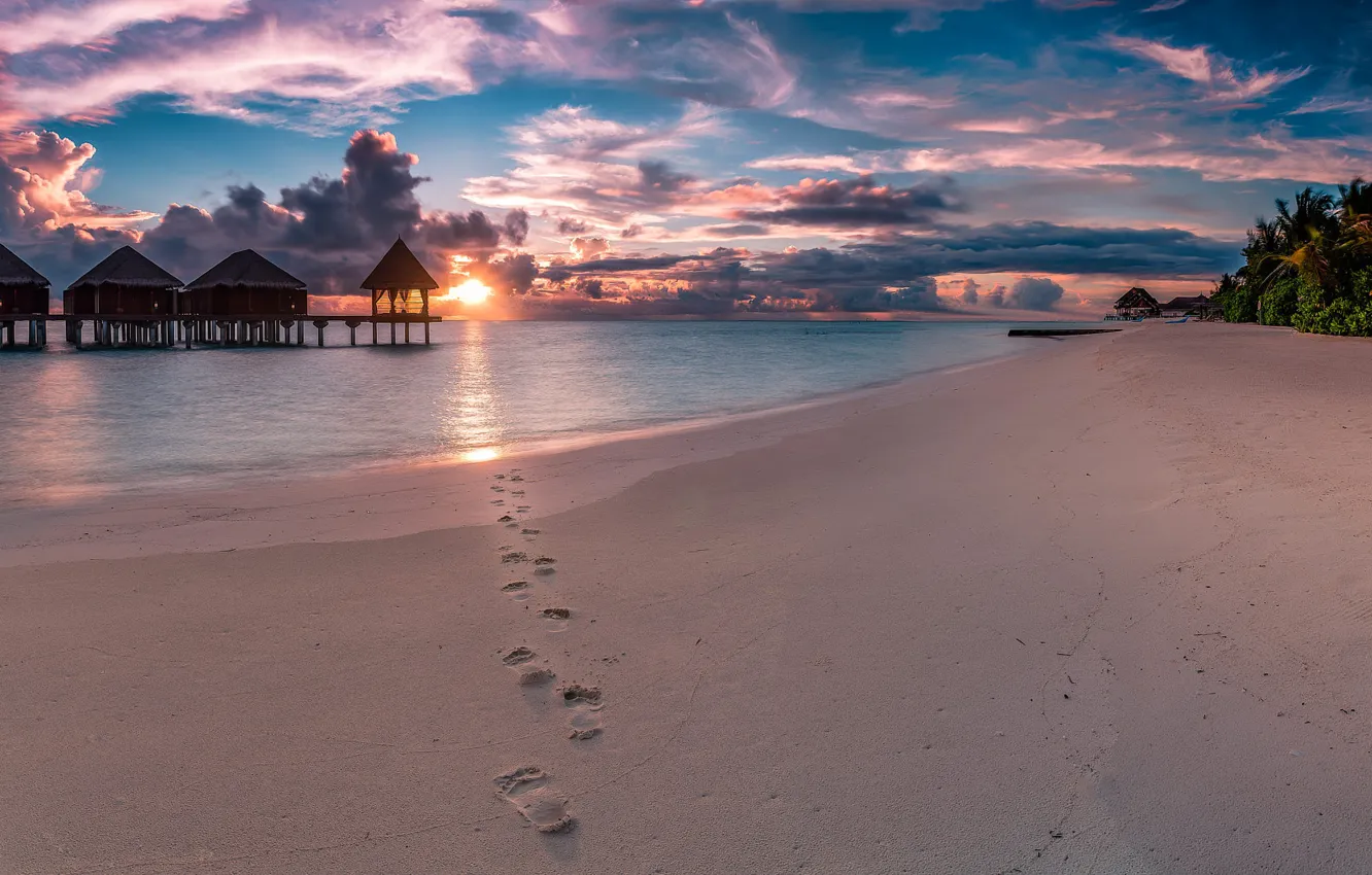 Photo wallpaper sand, sea, beach, summer, the sun, clouds, sunset, traces