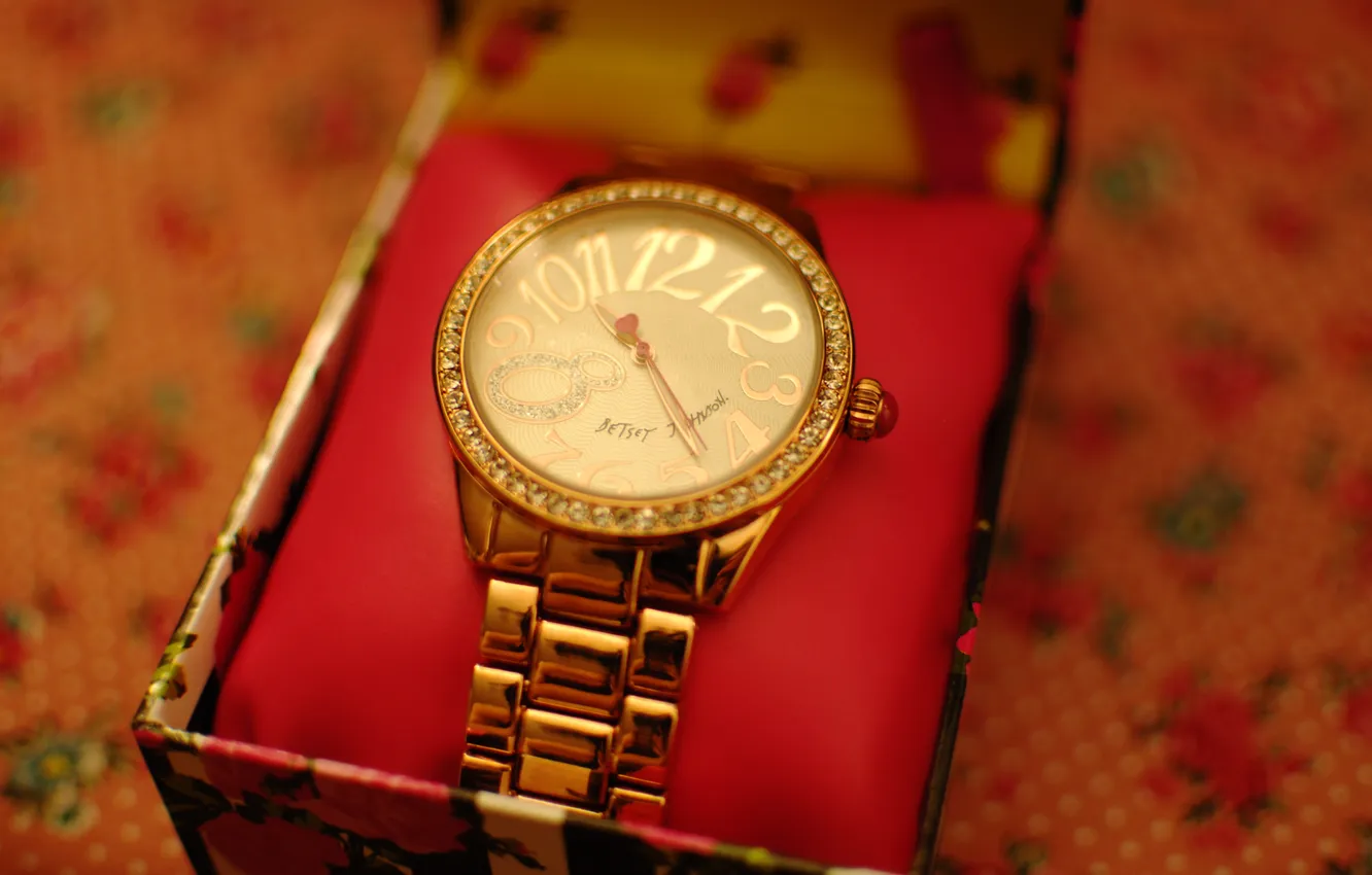 Photo wallpaper arrows, watch, figures, dial, wrist