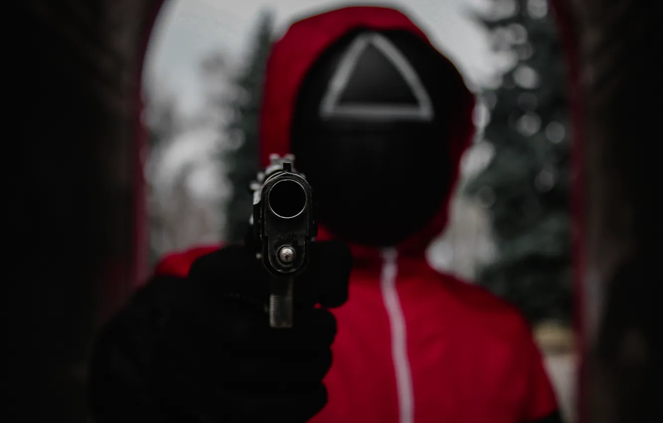 Photo wallpaper gun, mask, Squid Game