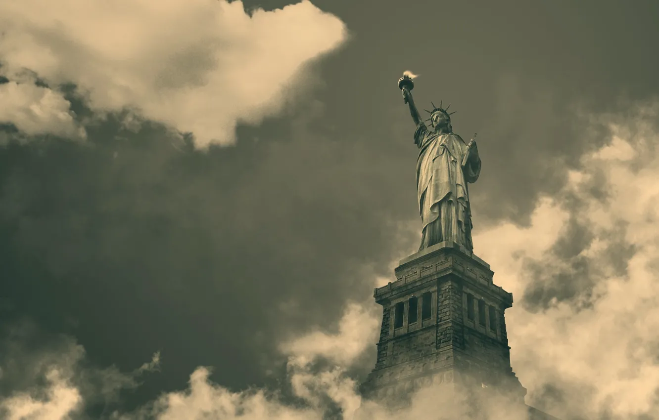 Photo wallpaper the sky, clouds, day, America, the statue of liberty, USA, black and white, new york