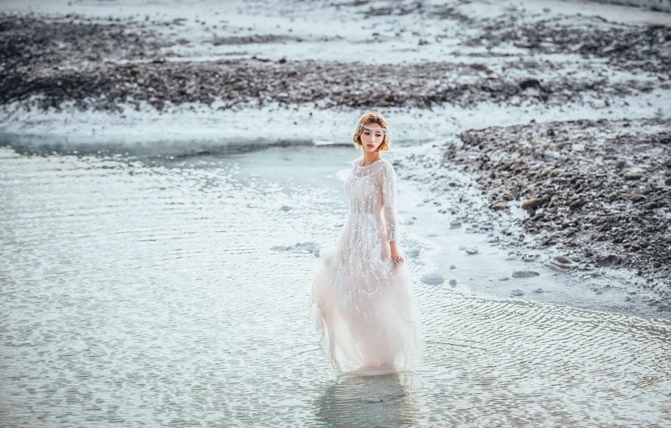 Photo wallpaper water, girl, shore, dress, walk