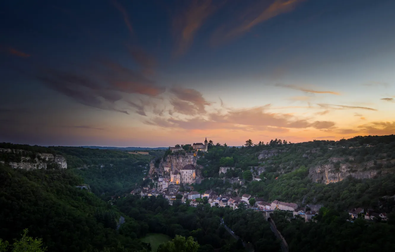 Photo wallpaper Sunset on the Old City, 'occitanie, Rocamadour