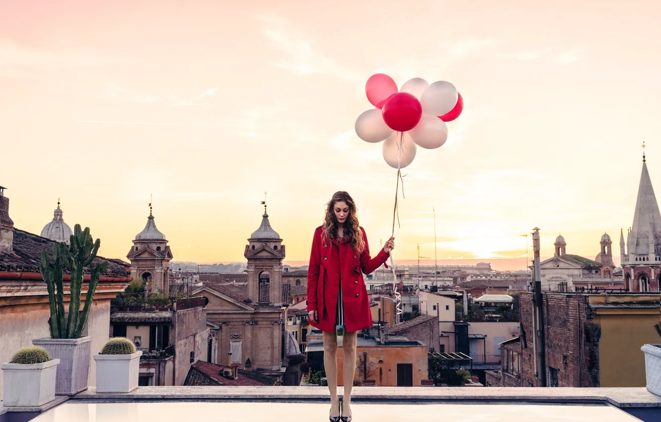 Photo wallpaper girl, twilight, Italy, sunset, dusk, Rome, balloons, roof