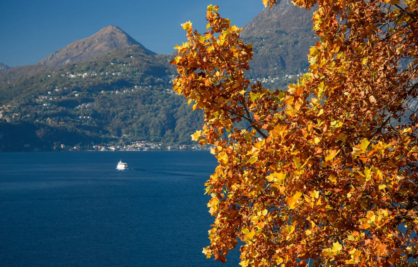 Photo wallpaper autumn, mountains, ship, Italy, lake Como, Varenna