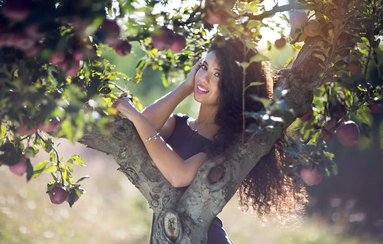 Photo wallpaper summer, look, girl, light, trees, branches, nature, face