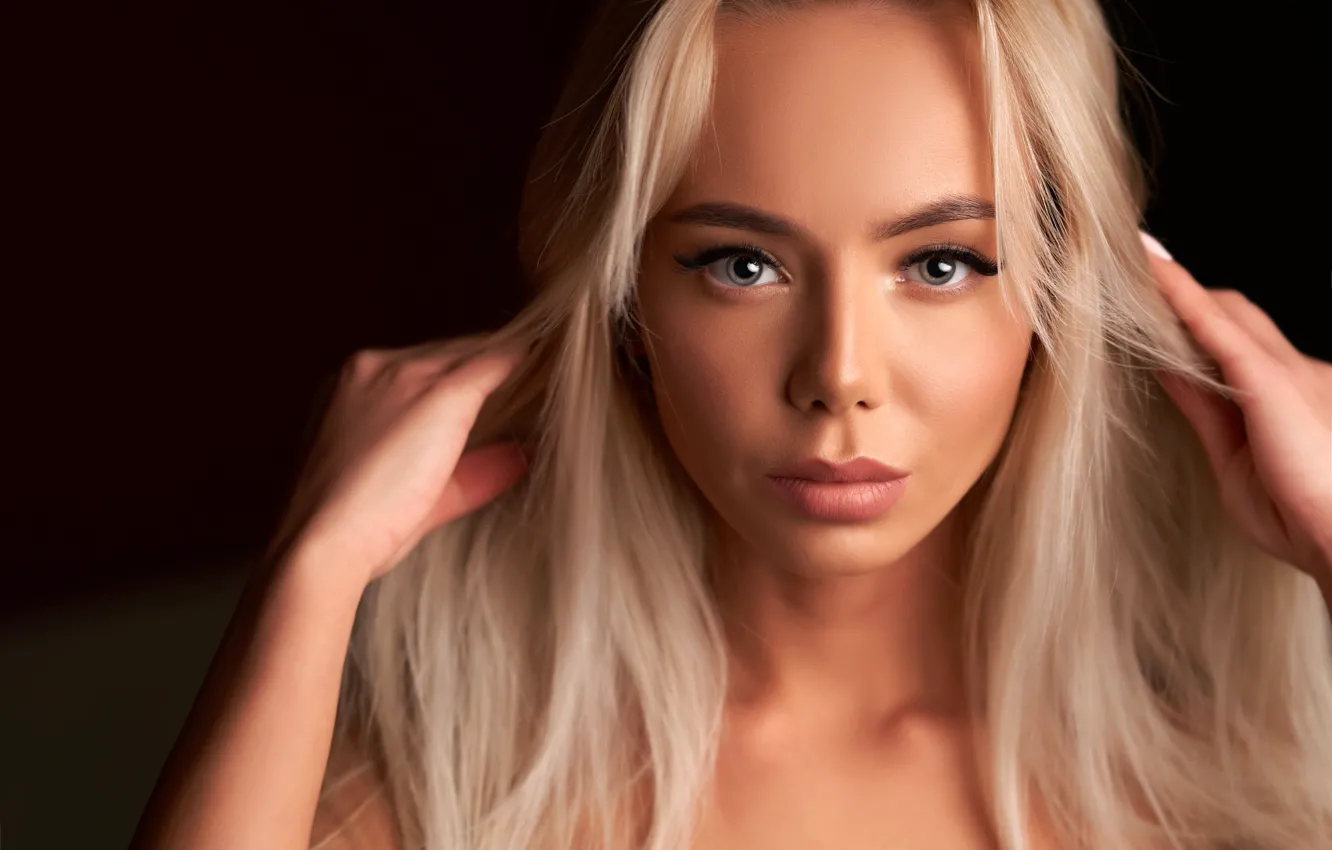 Photo wallpaper look, close-up, face, pose, background, model, hair, portrait