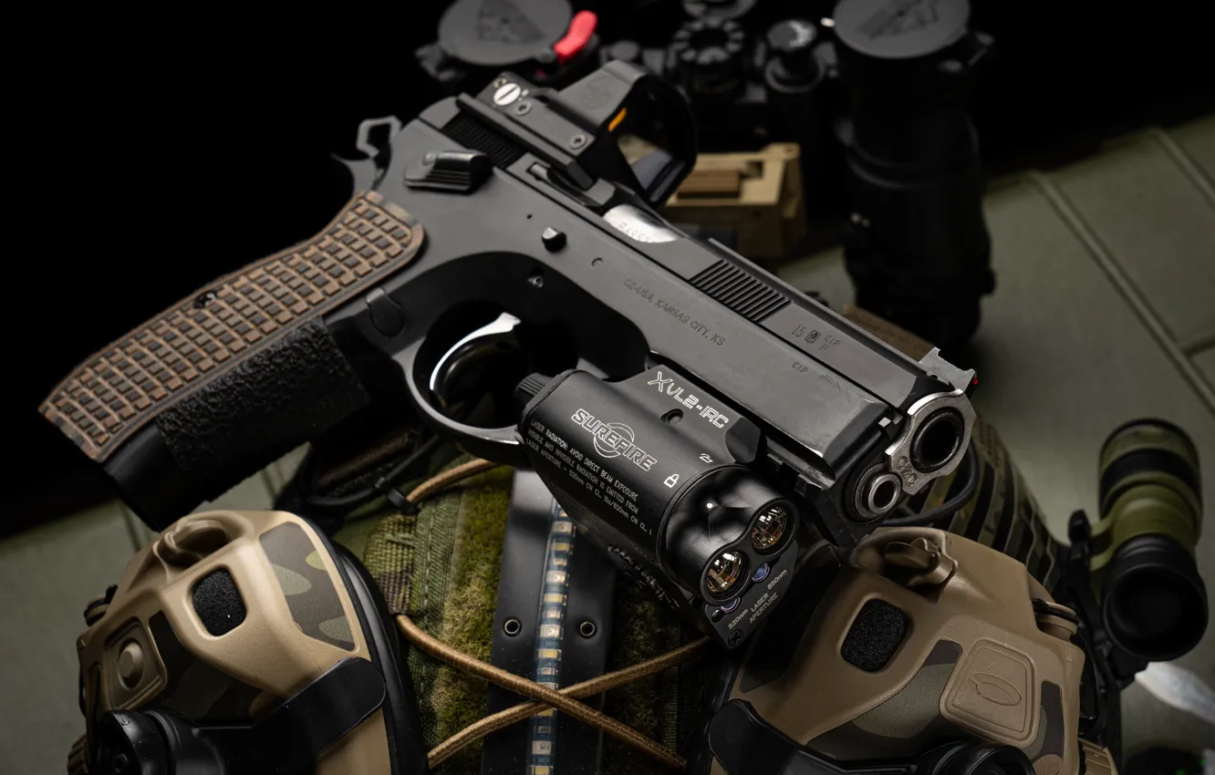 Photo wallpaper macro, gun, background, headphones, binoculars