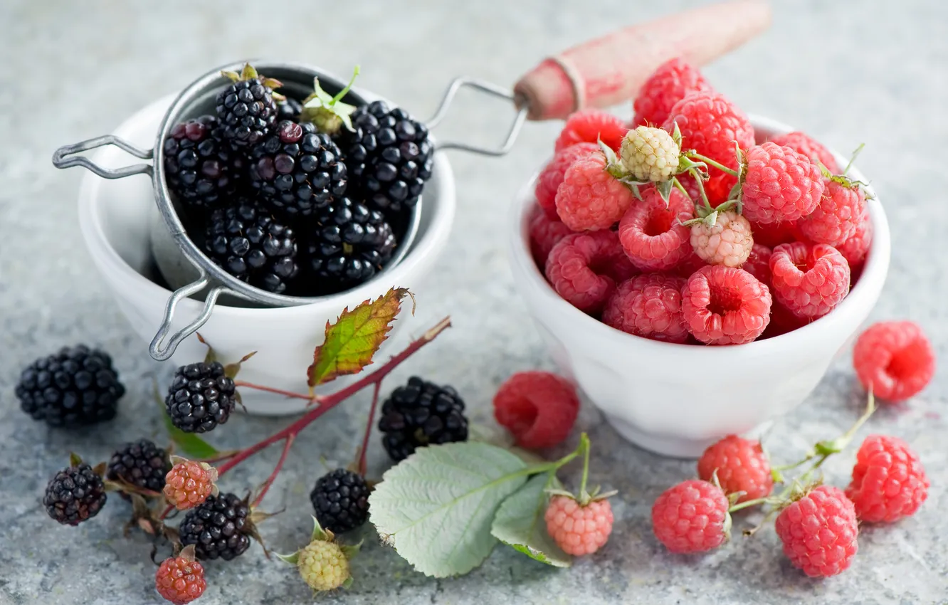 Photo wallpaper berries, raspberry, BlackBerry