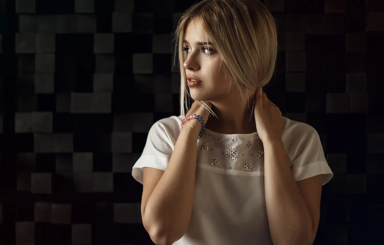 Photo wallpaper pose, background, model, portrait, hands, makeup, hairstyle, blonde