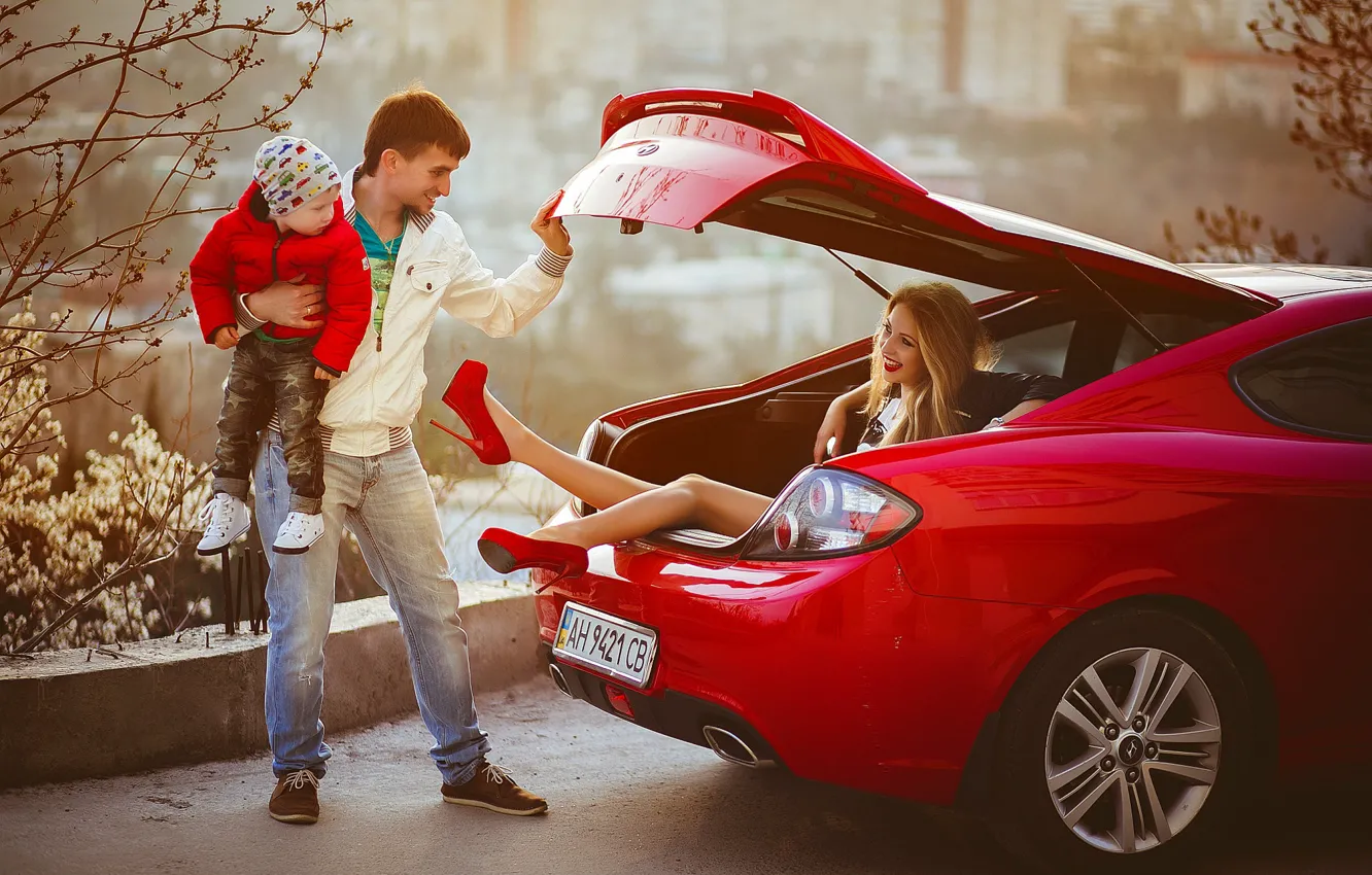 Photo wallpaper machine, children, woman, people, family, male, the trunk, car